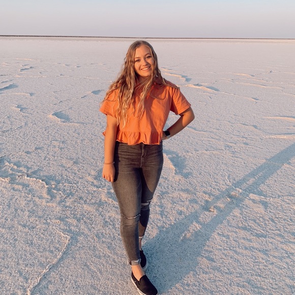 Meet your Posher, Brooklyn - Picture 1 of 1